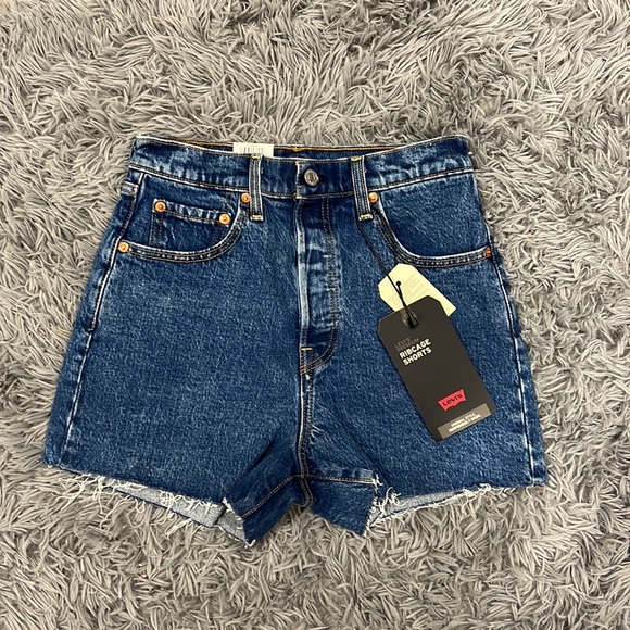NEW • Levi’s • Ribcage High Waisted Cut Off Denim Shorts Stretch Charleston 26 - Picture 4 of 6